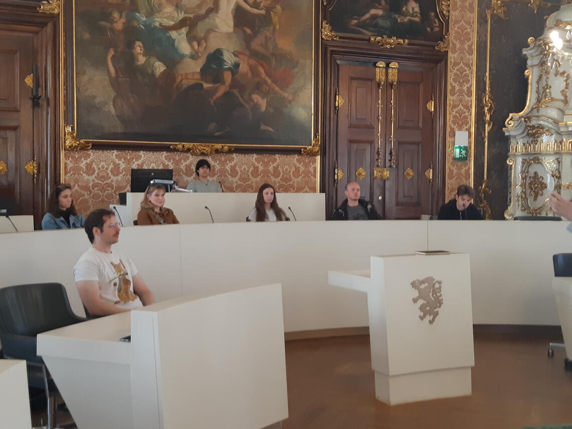 Studierende in der Landstube
