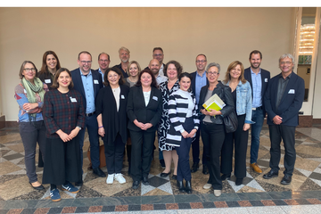 Susanne Linhofer mit österreichischen Delegation
