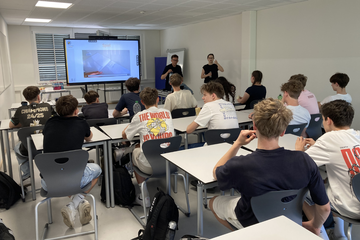 Klasse des BG/BRG Weiz bei Workshop an der PHSt