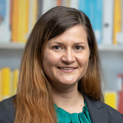 HS-Prof. Mag. Dr. Ingrid Krumphals