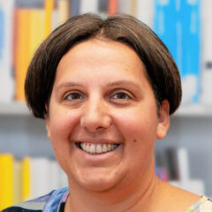 Margit Zrim Bakk.